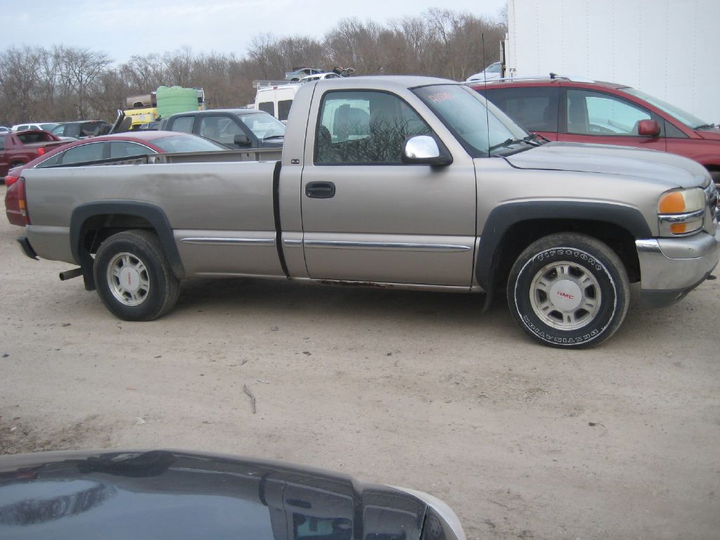 Photo 4 of this GMC NEW SIERRA