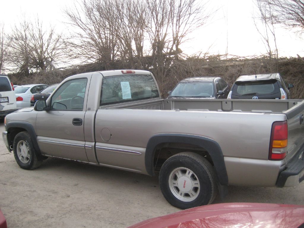 Photo 9 of this GMC NEW SIERRA