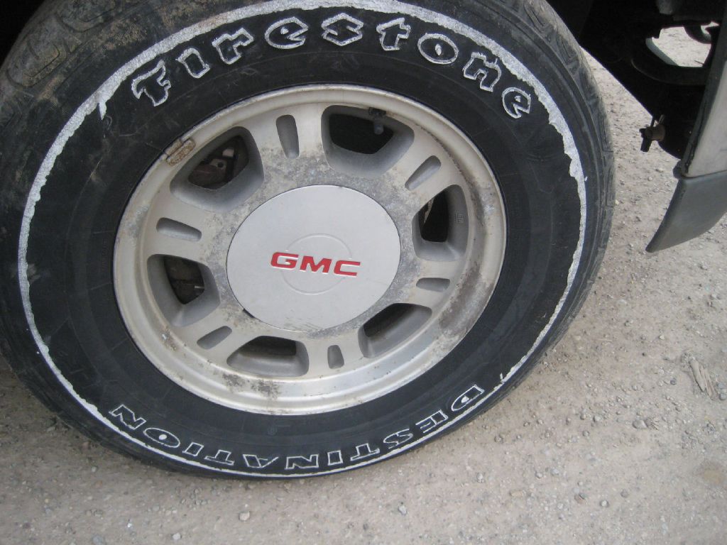 Photo 16 of this GMC NEW SIERRA