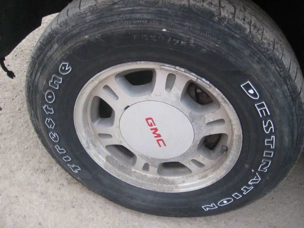 Photo 19 of this GMC NEW SIERRA