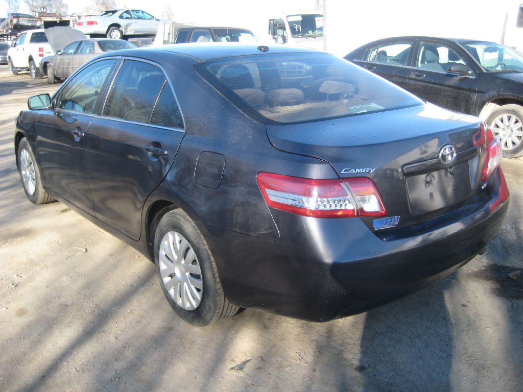 Photo 6 of this TOYOTA CAMRY
