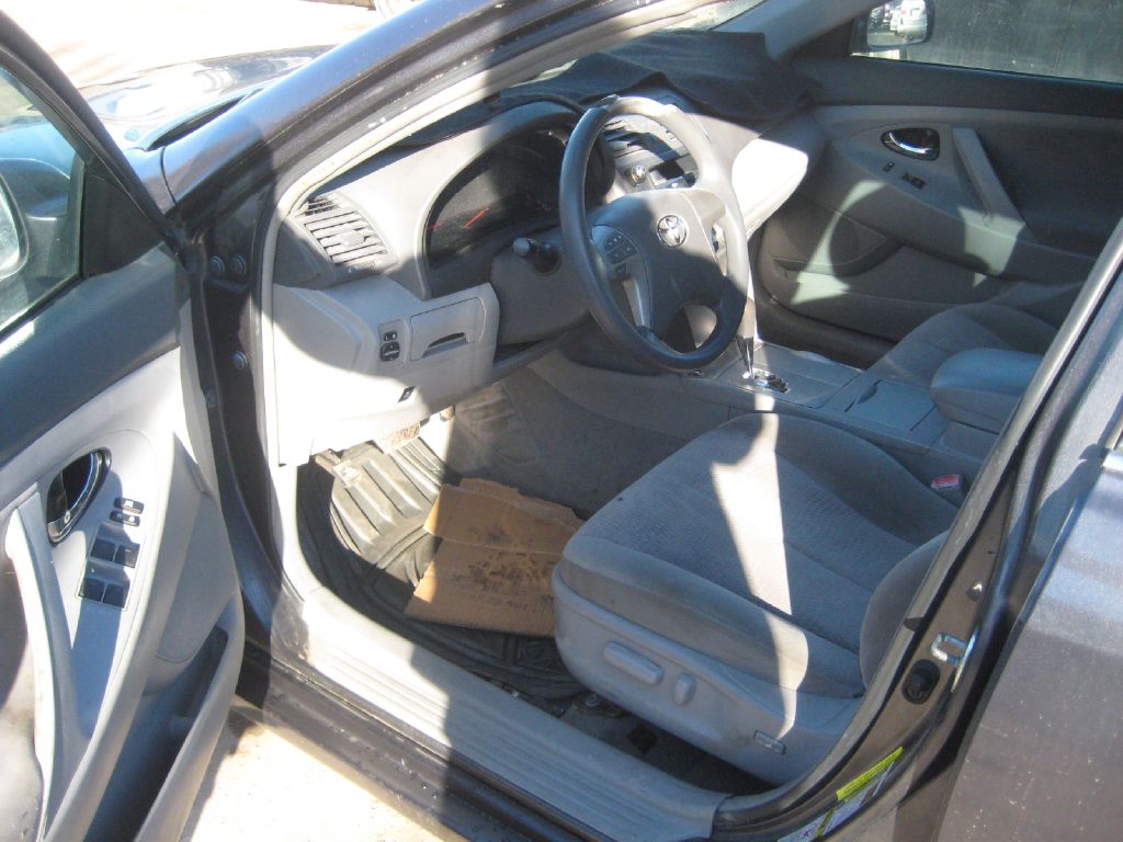 Photo 9 of this TOYOTA CAMRY