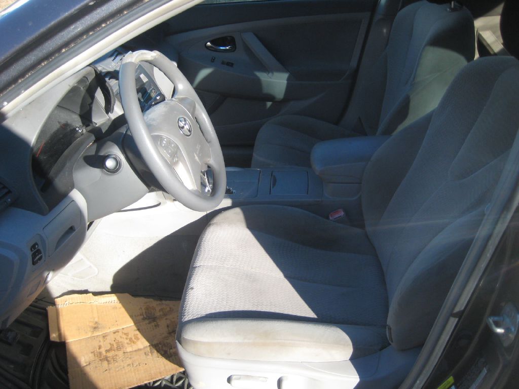 Photo 10 of this TOYOTA CAMRY