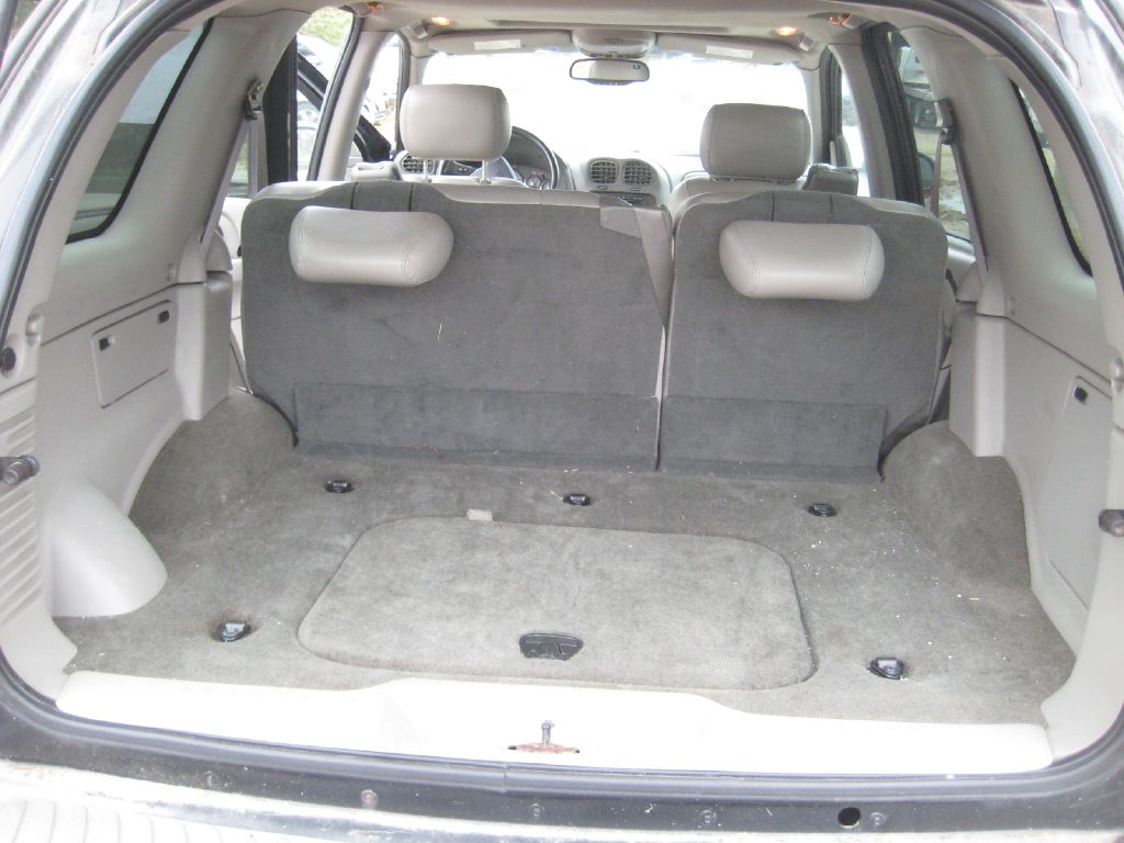 Photo 11 of this BUICK RAINIER