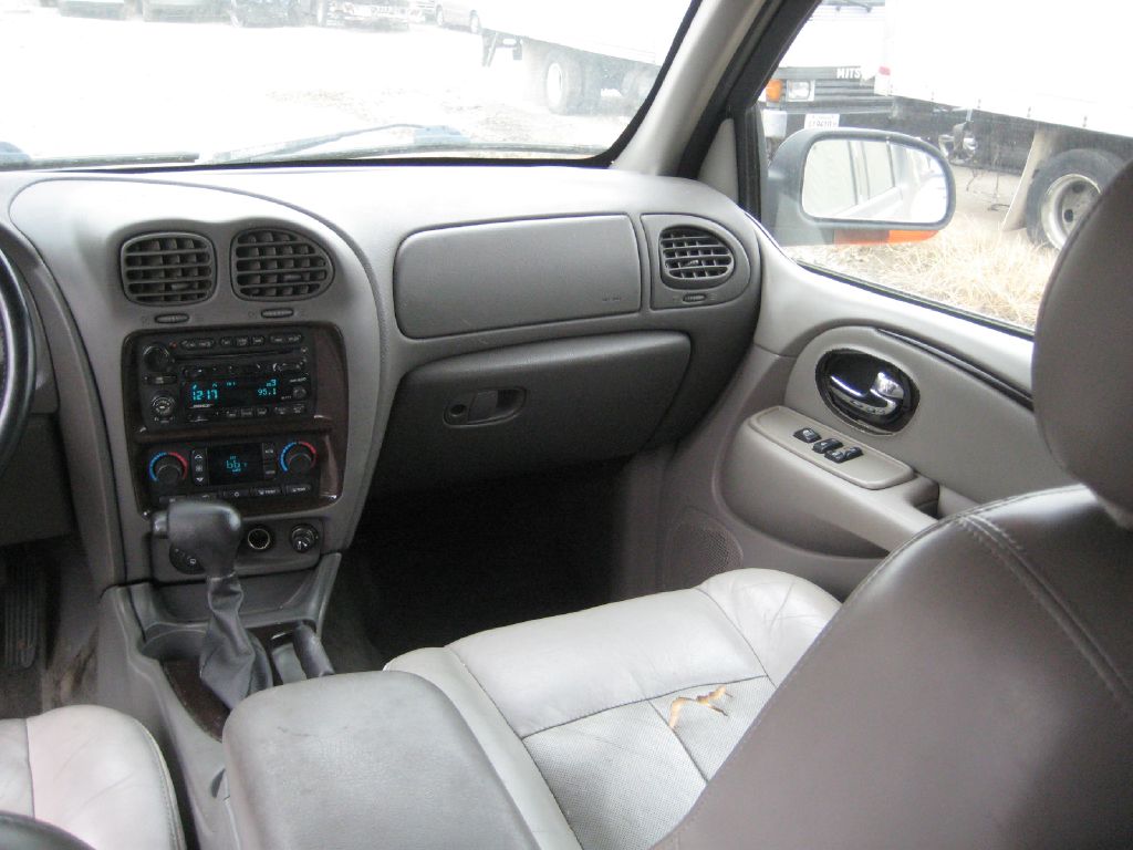 Photo 14 of this BUICK RAINIER