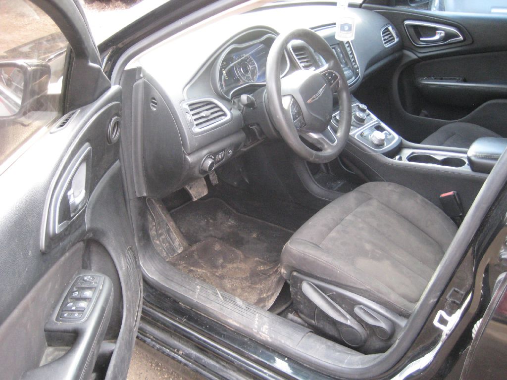 Photo 7 of this CHRYSLER 200