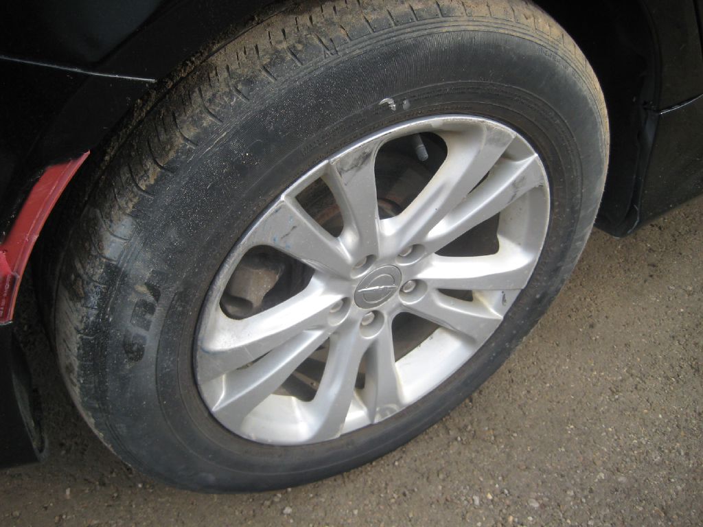 Photo 15 of this CHRYSLER 200