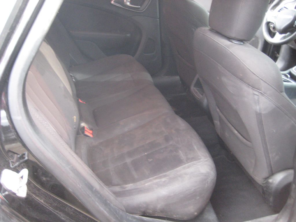 Photo 17 of this CHRYSLER 200