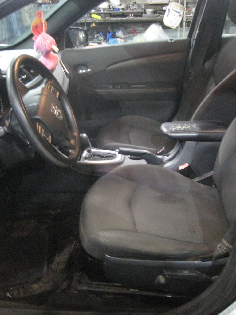 DODGE AVENGER 2012 DODGE AVENGER 1C3CDZAB7CN136109