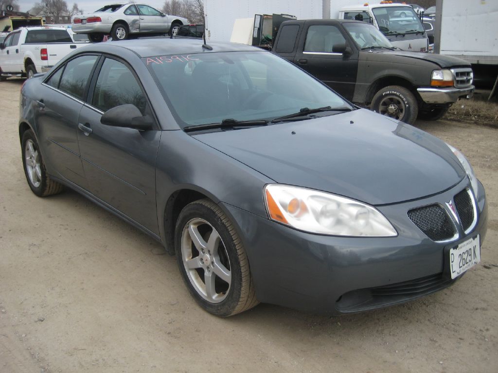 Photo 3 of this PONTIAC G6