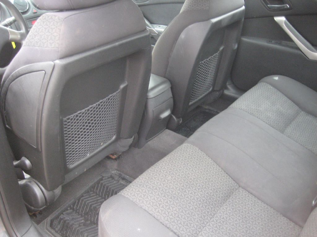 Photo 12 of this PONTIAC G6