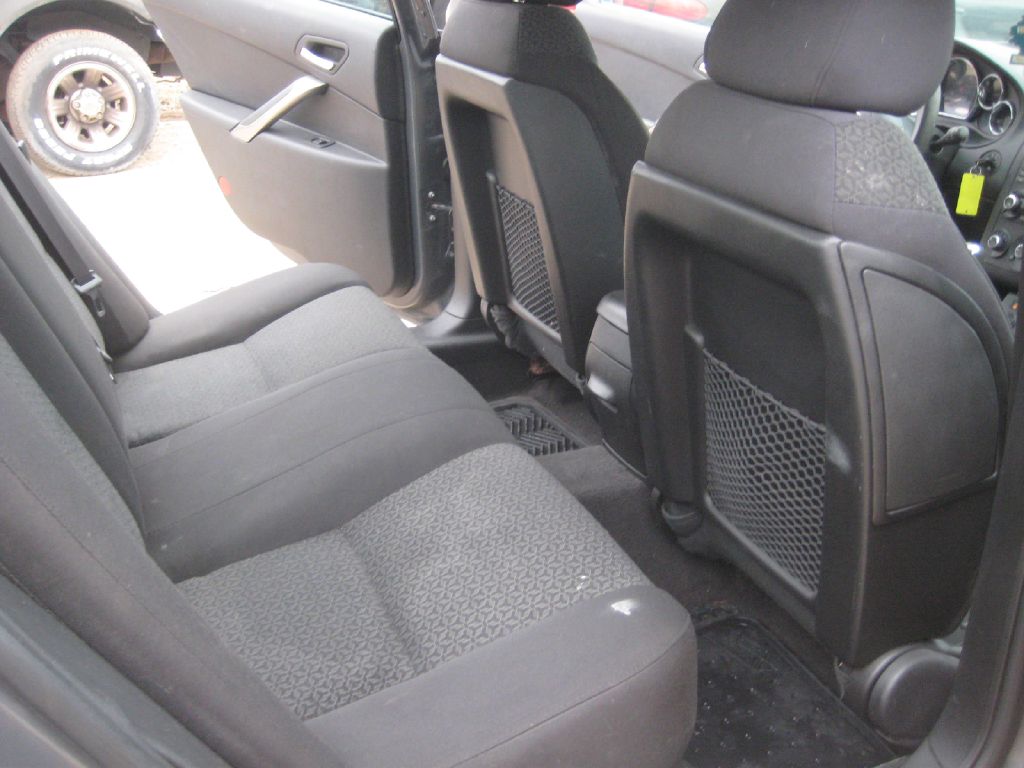 Photo 16 of this PONTIAC G6