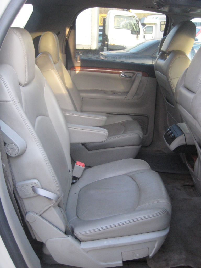SATURN OUTLOOK 2008 SATURN OUTLOOK 5GZER23758J255635
