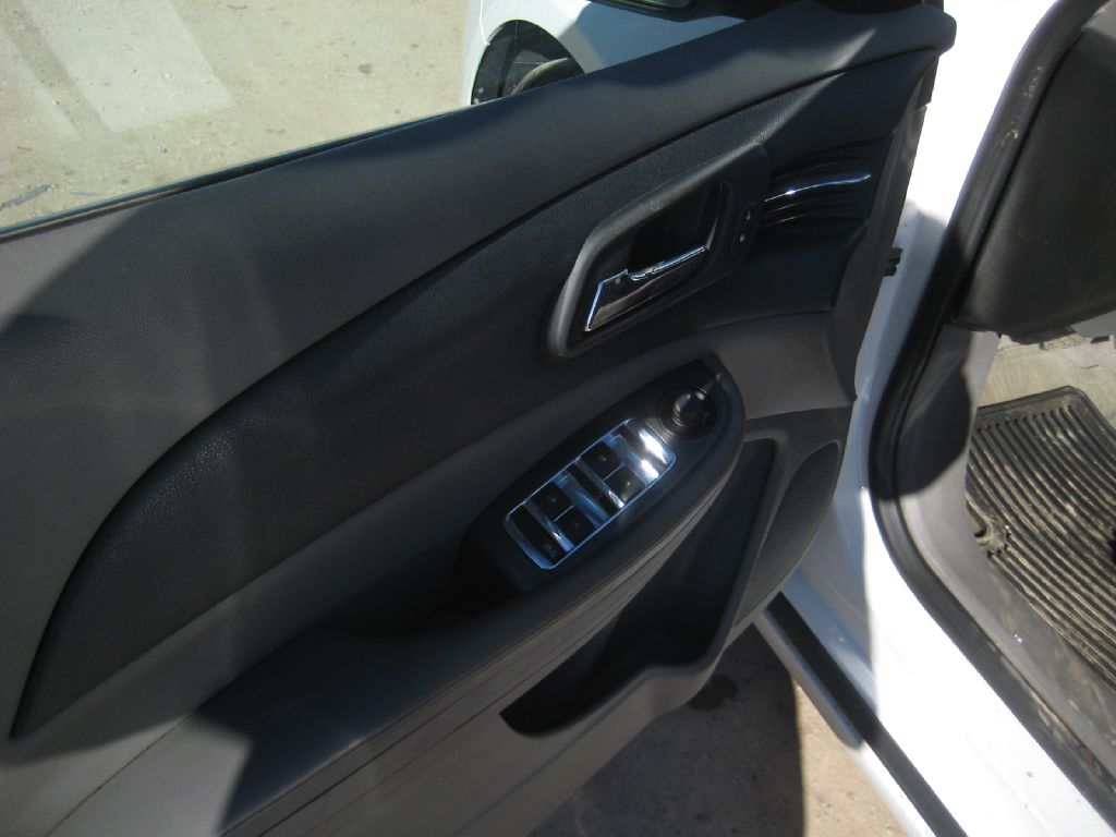 CHEVROLET MALIBU 2013 CHEVROLET MALIBU 1G11B5SAXDF145060