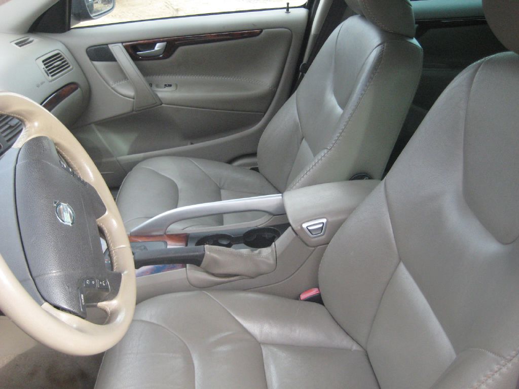 Photo 12 of this VOLVO XC70