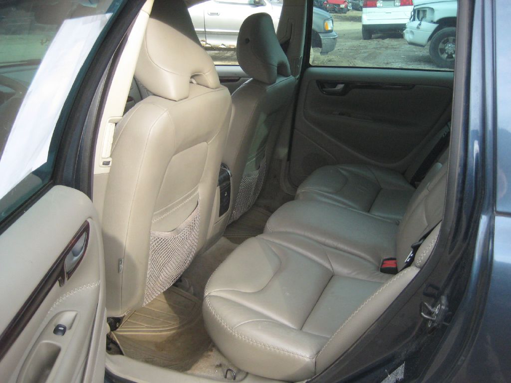 Photo 13 of this VOLVO XC70