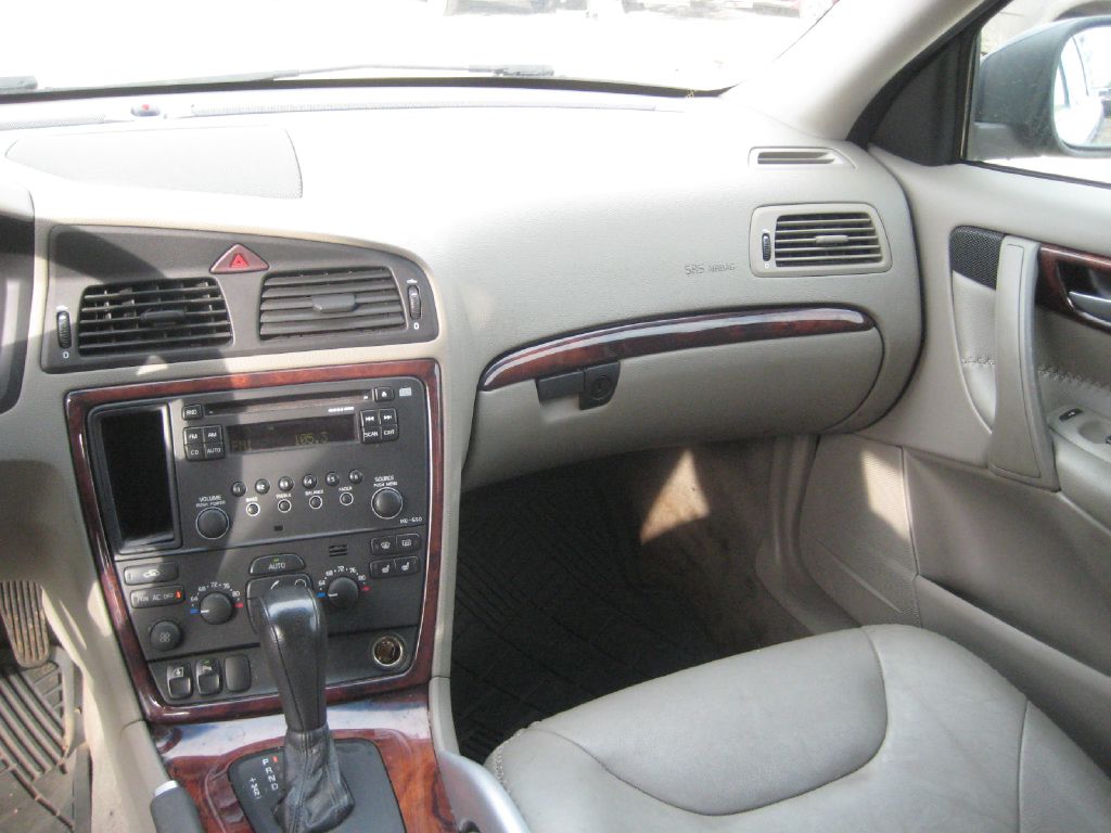 Photo 15 of this VOLVO XC70