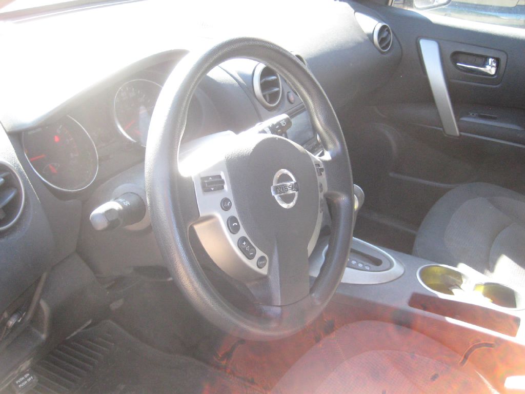 Photo 11 of this NISSAN ROGUE