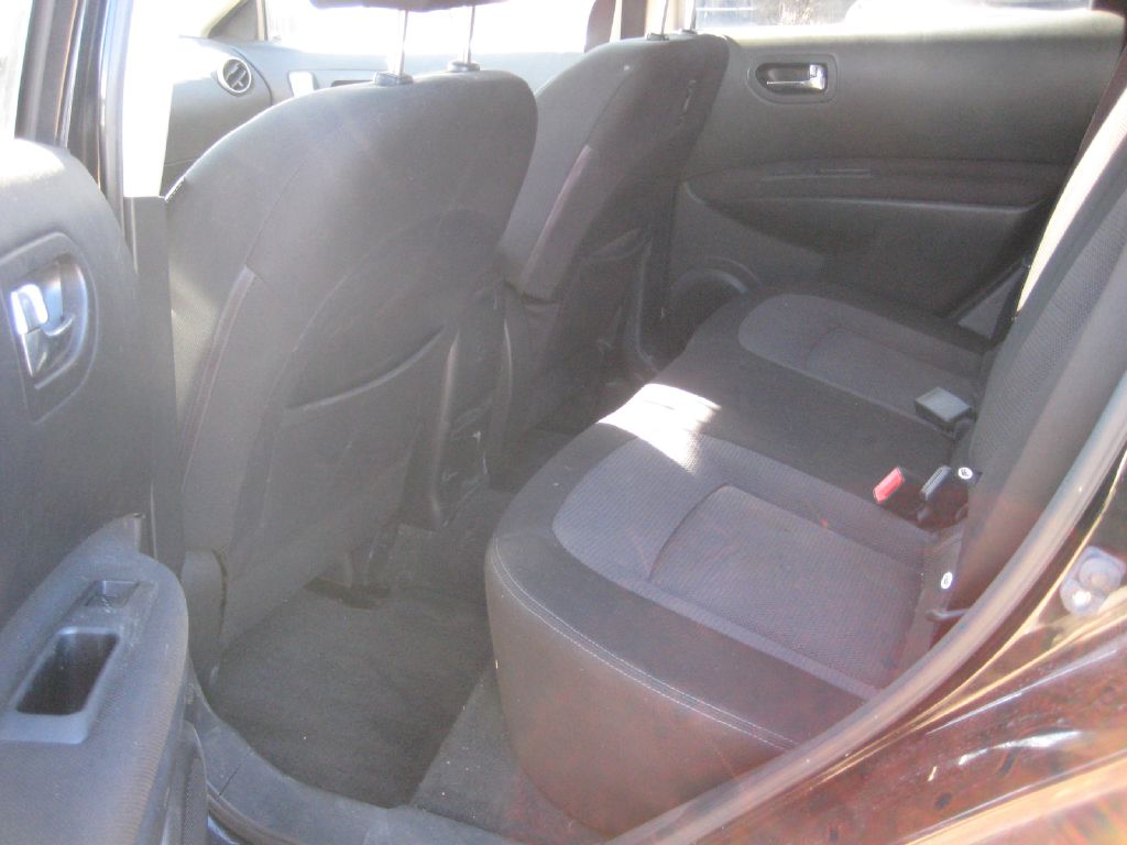 Photo 12 of this NISSAN ROGUE