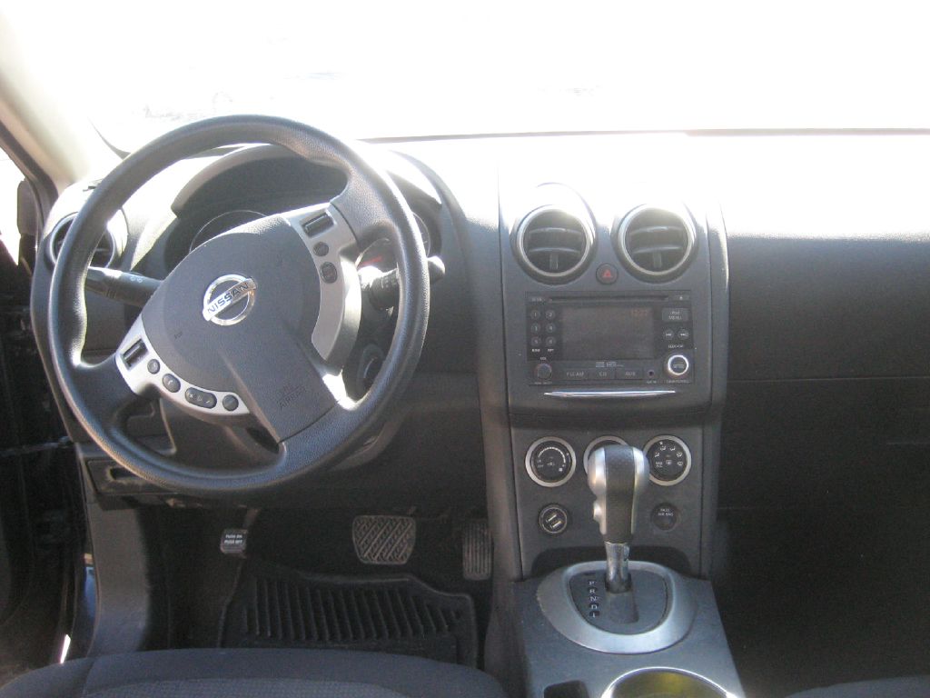 Photo 16 of this NISSAN ROGUE