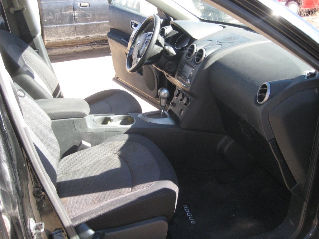 Photo 20 of this NISSAN ROGUE