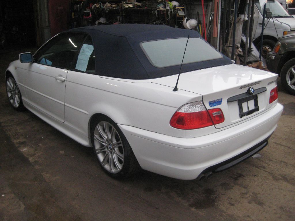 BMW 330 2006 BMW 330 WBABW53436PZ40938