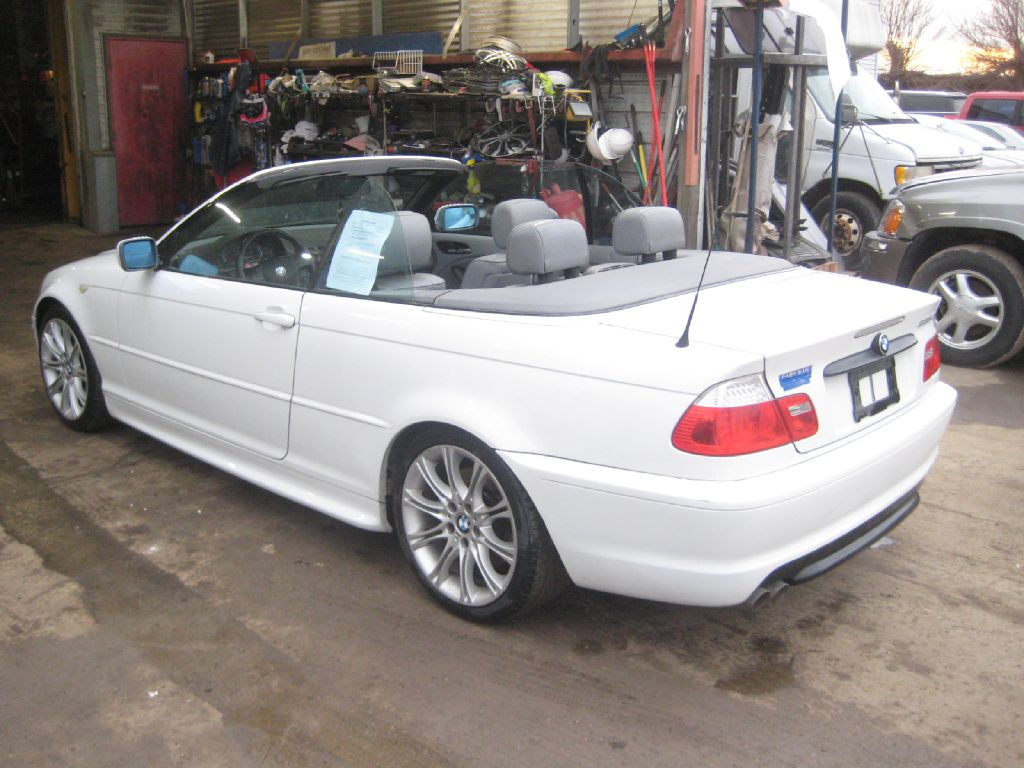 BMW 330 2006 BMW 330 WBABW53436PZ40938