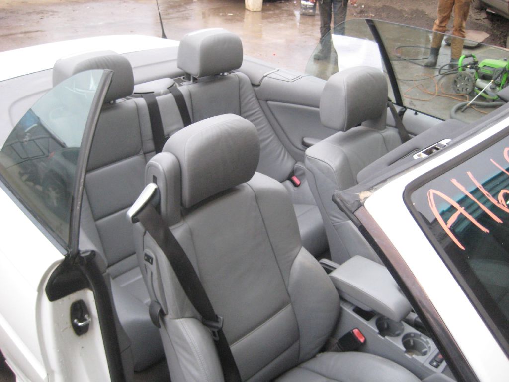 BMW 330 2006 BMW 330 WBABW53436PZ40938