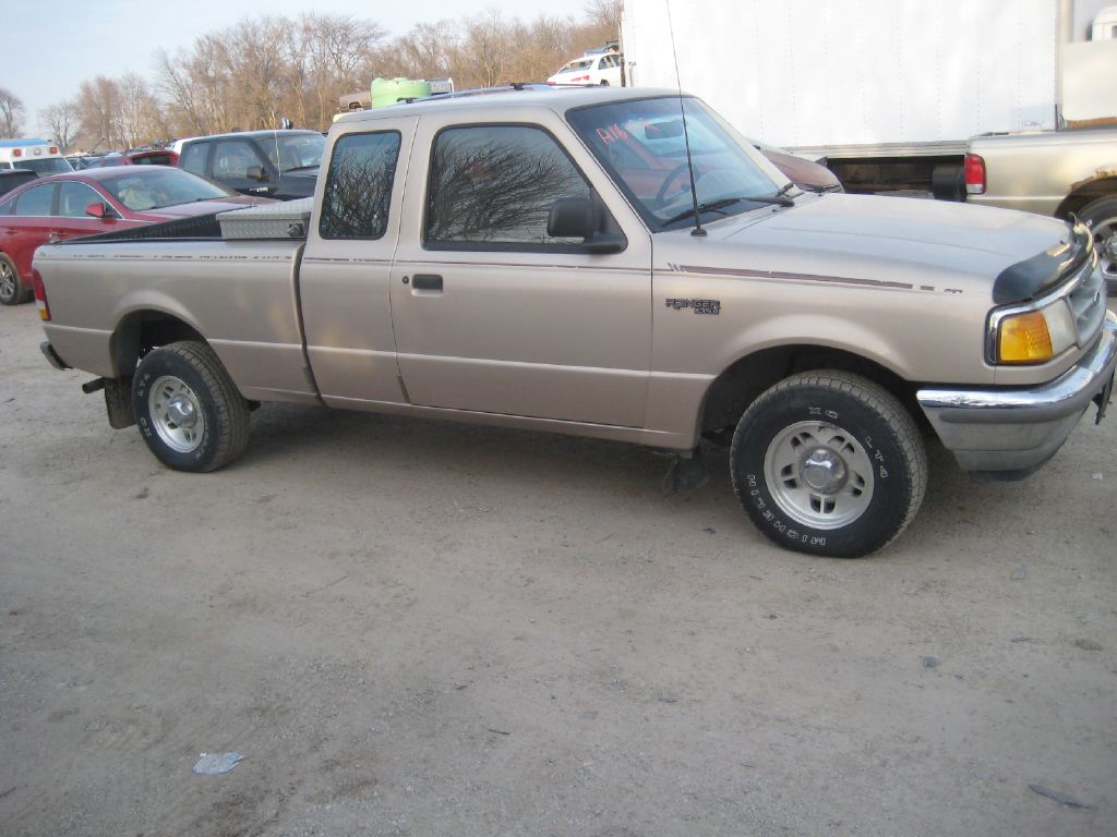 Photo 4 of this FORD RANGER