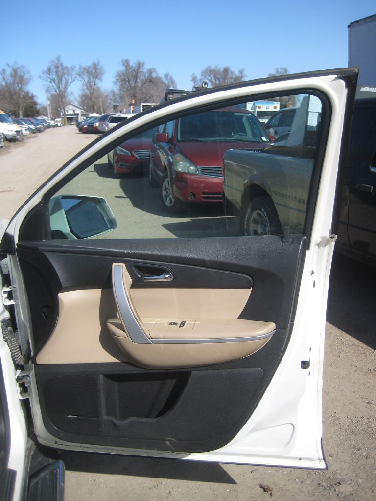 Photo 8 of this GMC ACADIA