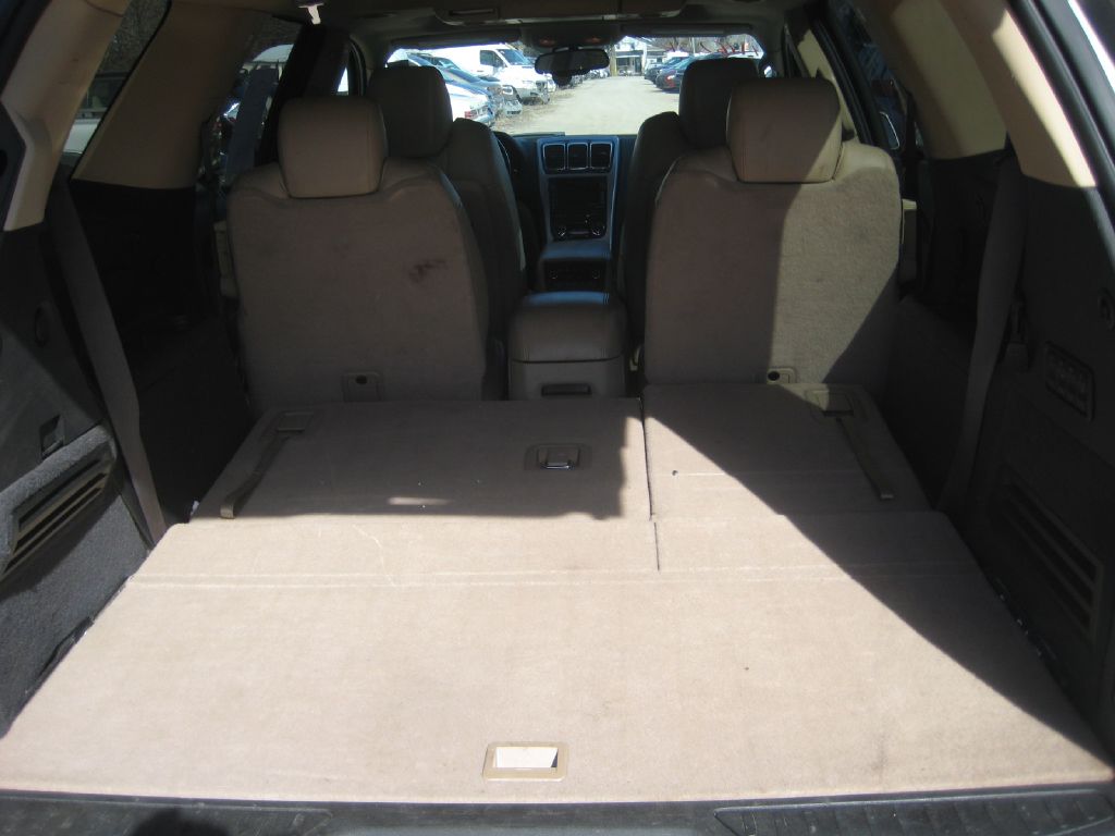 Photo 11 of this GMC ACADIA