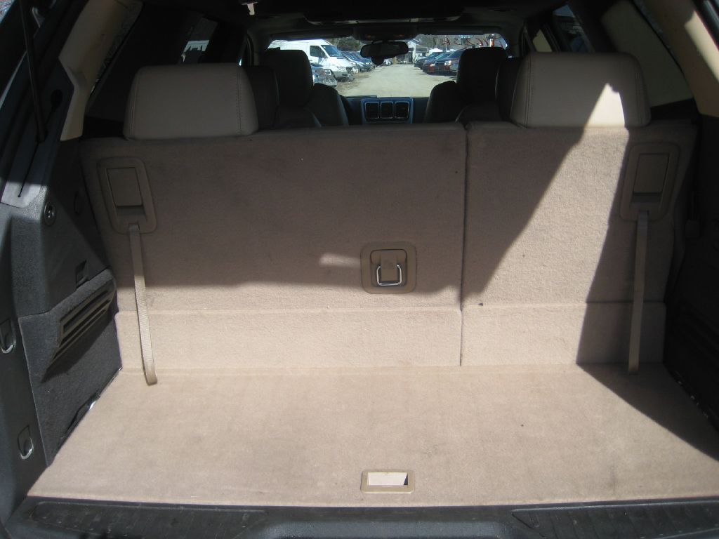 Photo 12 of this GMC ACADIA