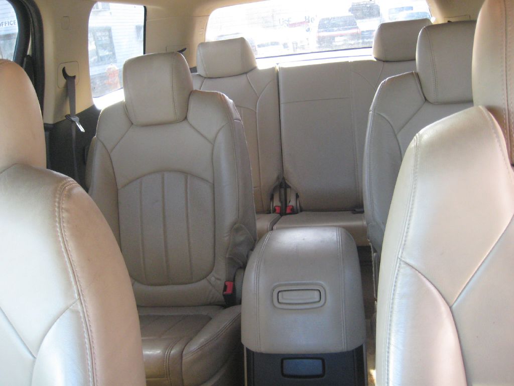 Photo 19 of this GMC ACADIA