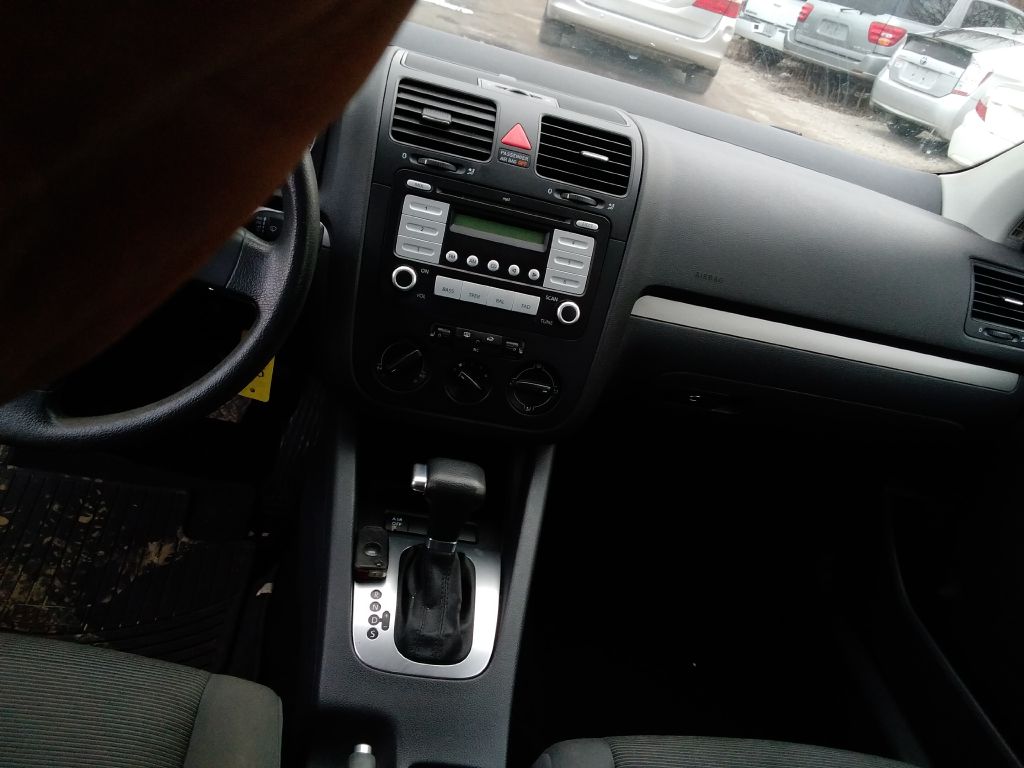 Photo 15 of this VOLKSWAGEN RABBIT