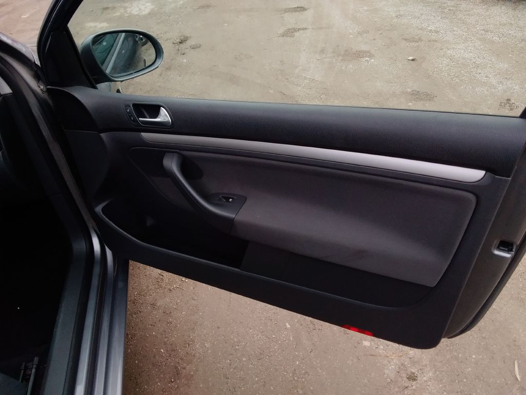 Photo 17 of this VOLKSWAGEN RABBIT