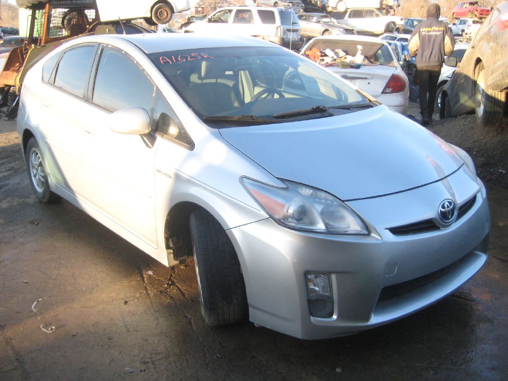 Photo 3 of this TOYOTA PRIUS