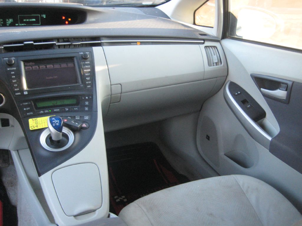 Photo 12 of this TOYOTA PRIUS