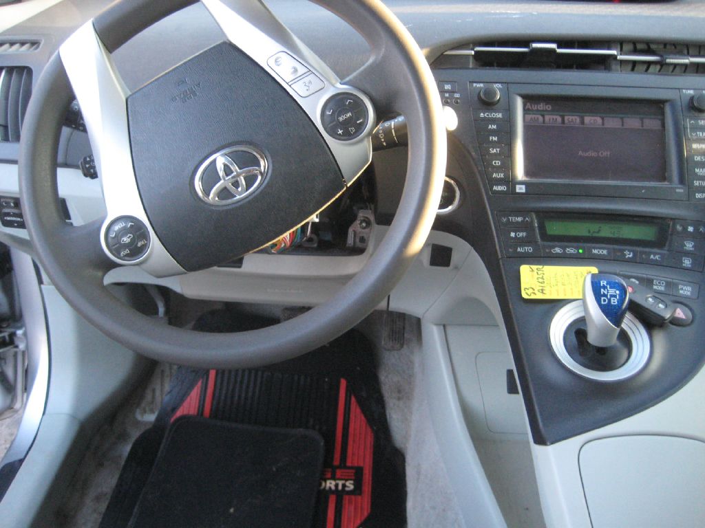 Photo 13 of this TOYOTA PRIUS