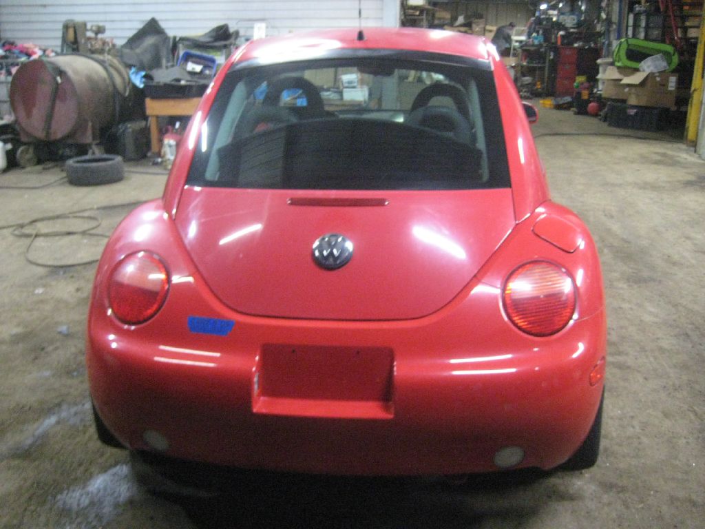 VOLKSWAGEN NEW BEETLE 2001 VOLKSWAGEN NEW BEETLE 3VWED21C91M475155
