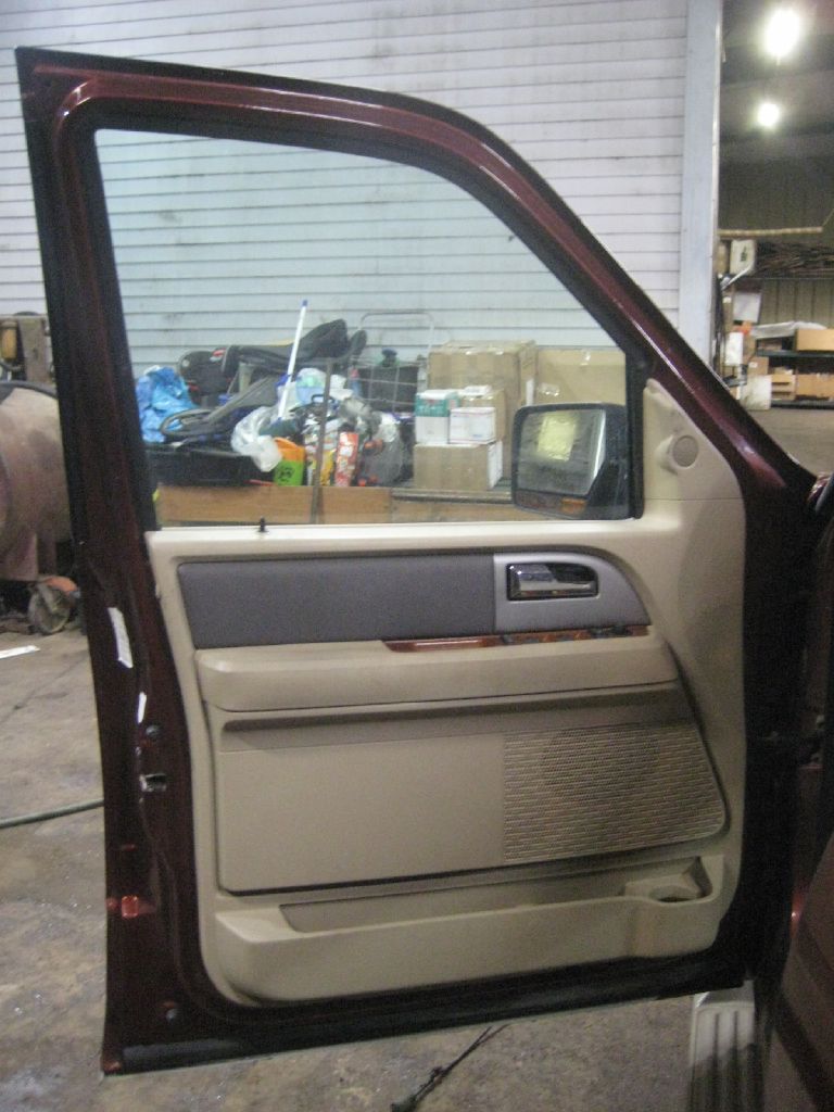 Photo 3 of this FORD EXPEDITION