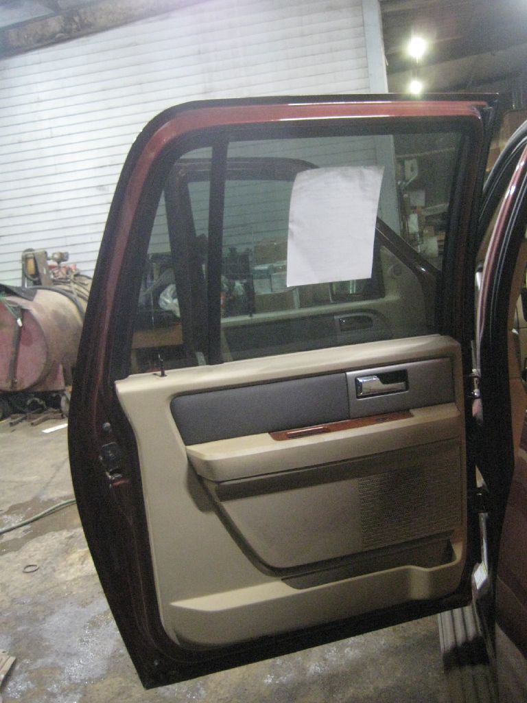 Photo 4 of this FORD EXPEDITION