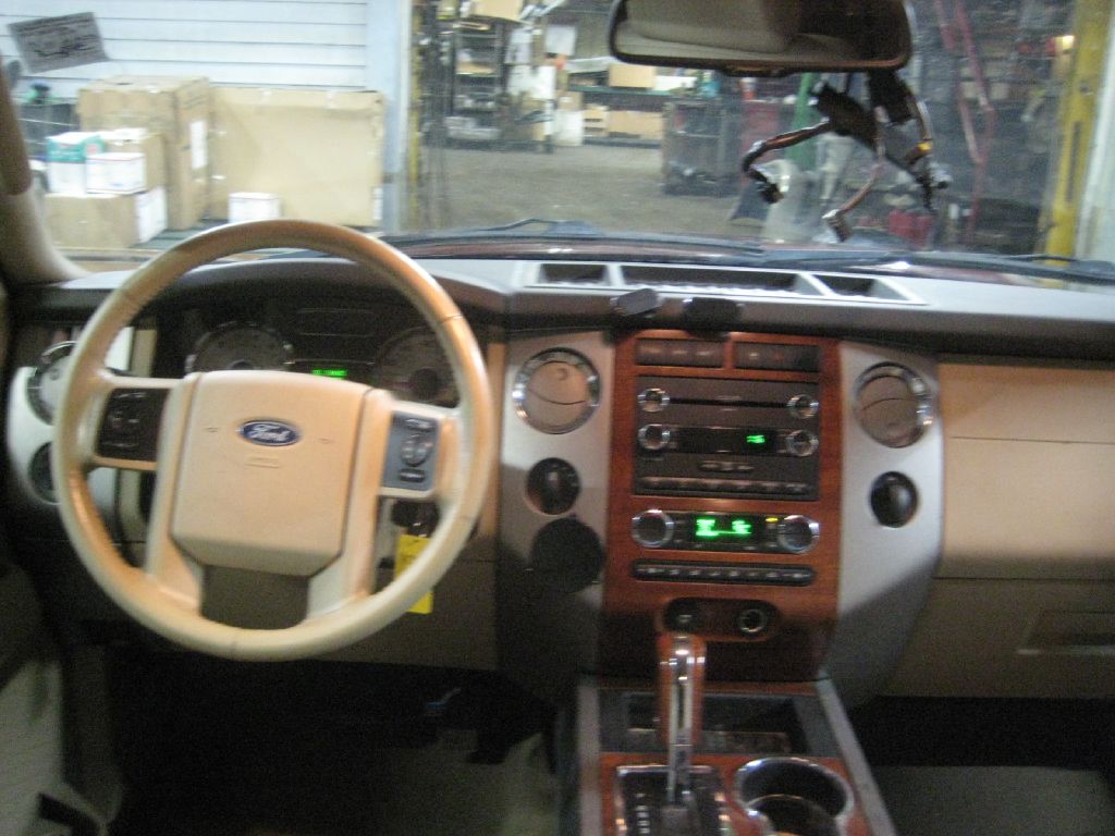 Photo 10 of this FORD EXPEDITION