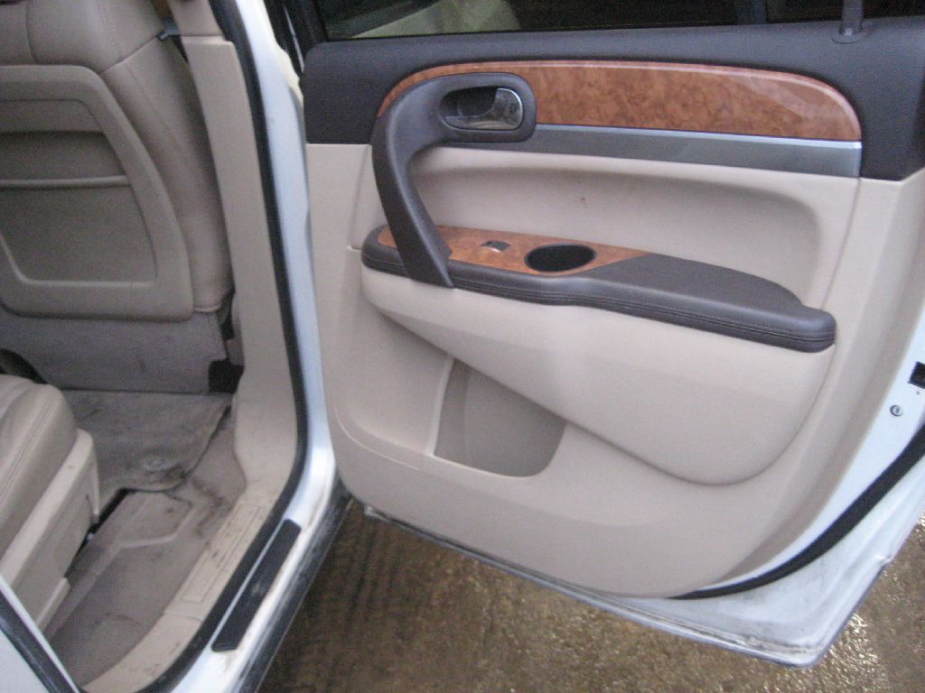 Photo 15 of this BUICK ENCLAVE