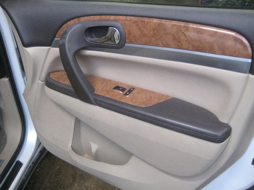 Photo 17 of this BUICK ENCLAVE