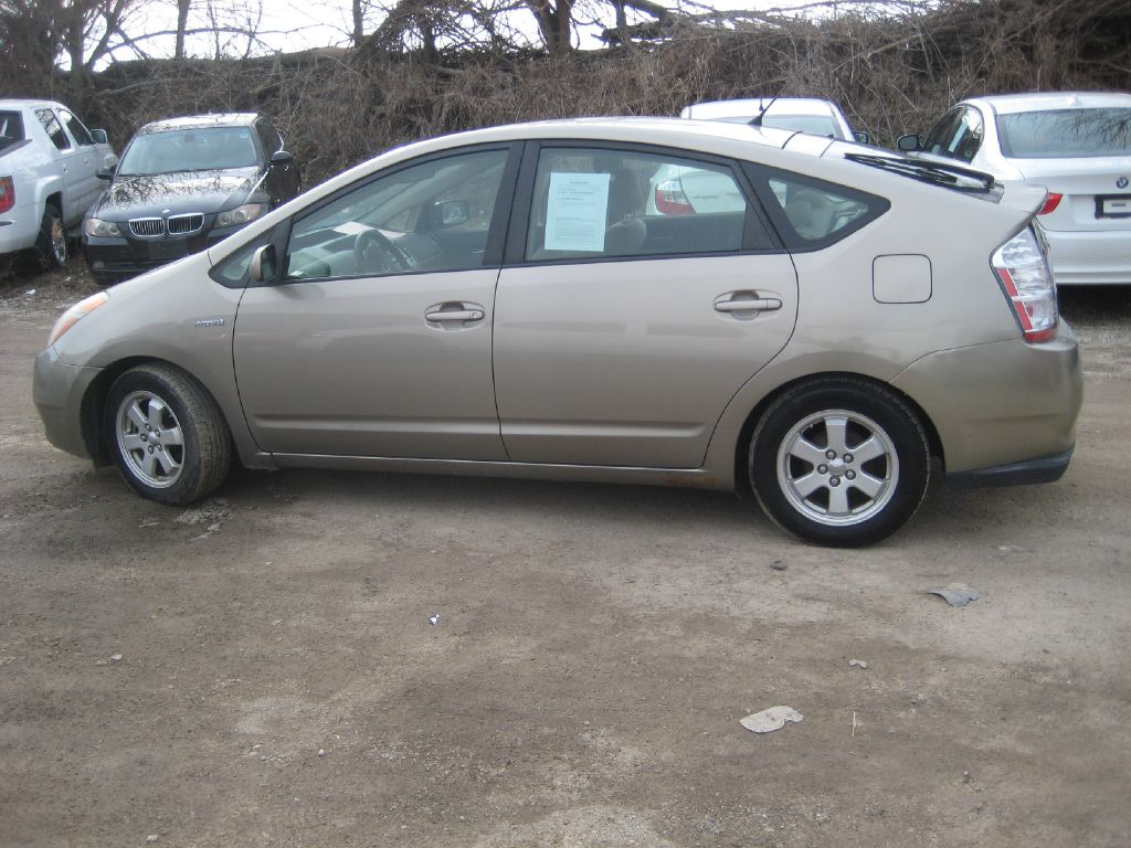 Photo 8 of this TOYOTA PRIUS