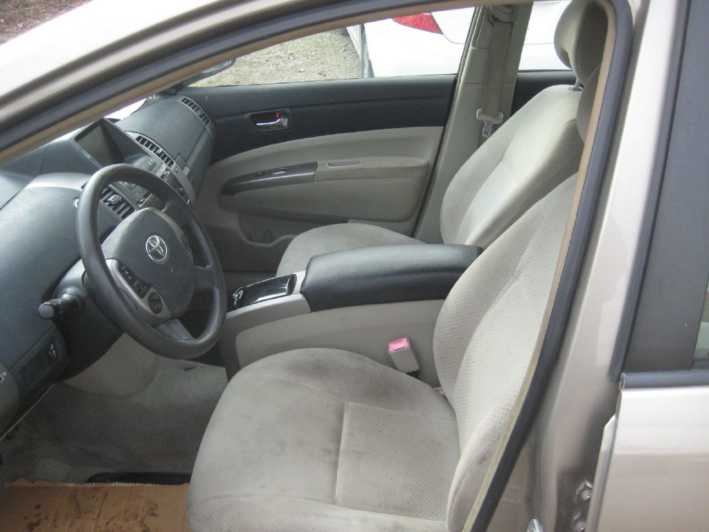Photo 10 of this TOYOTA PRIUS