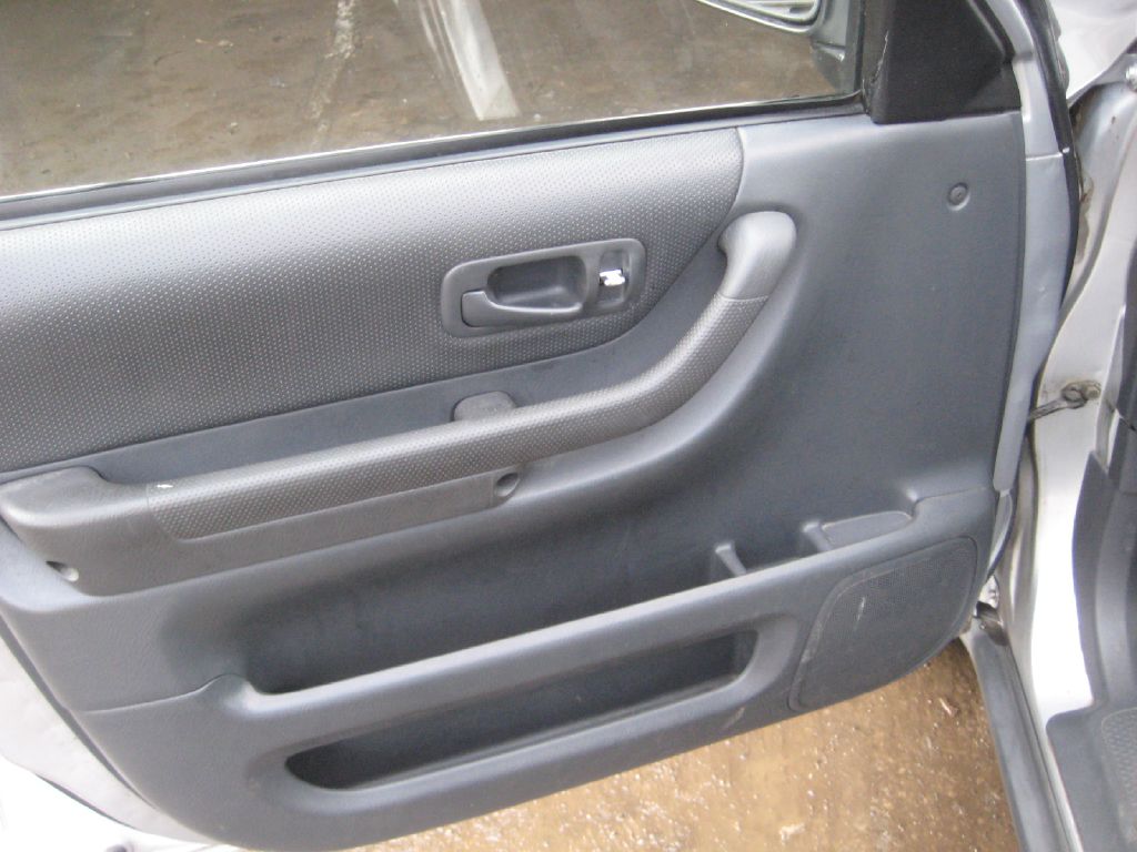 Photo 9 of this HONDA CR-V