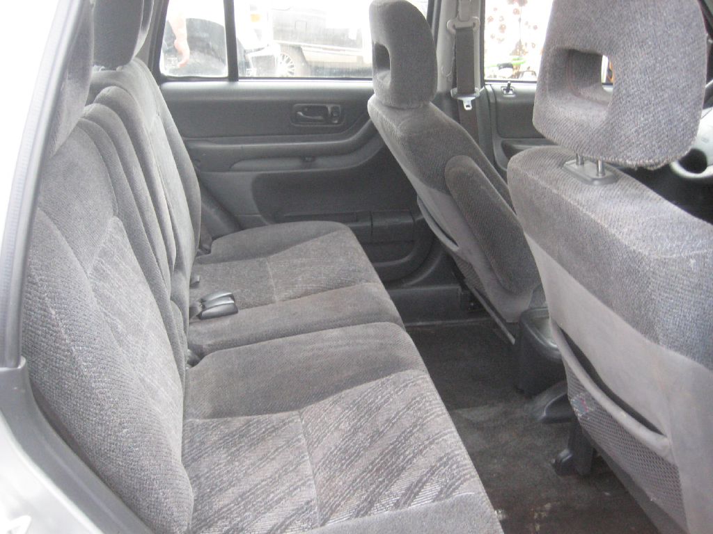 Photo 12 of this HONDA CR-V