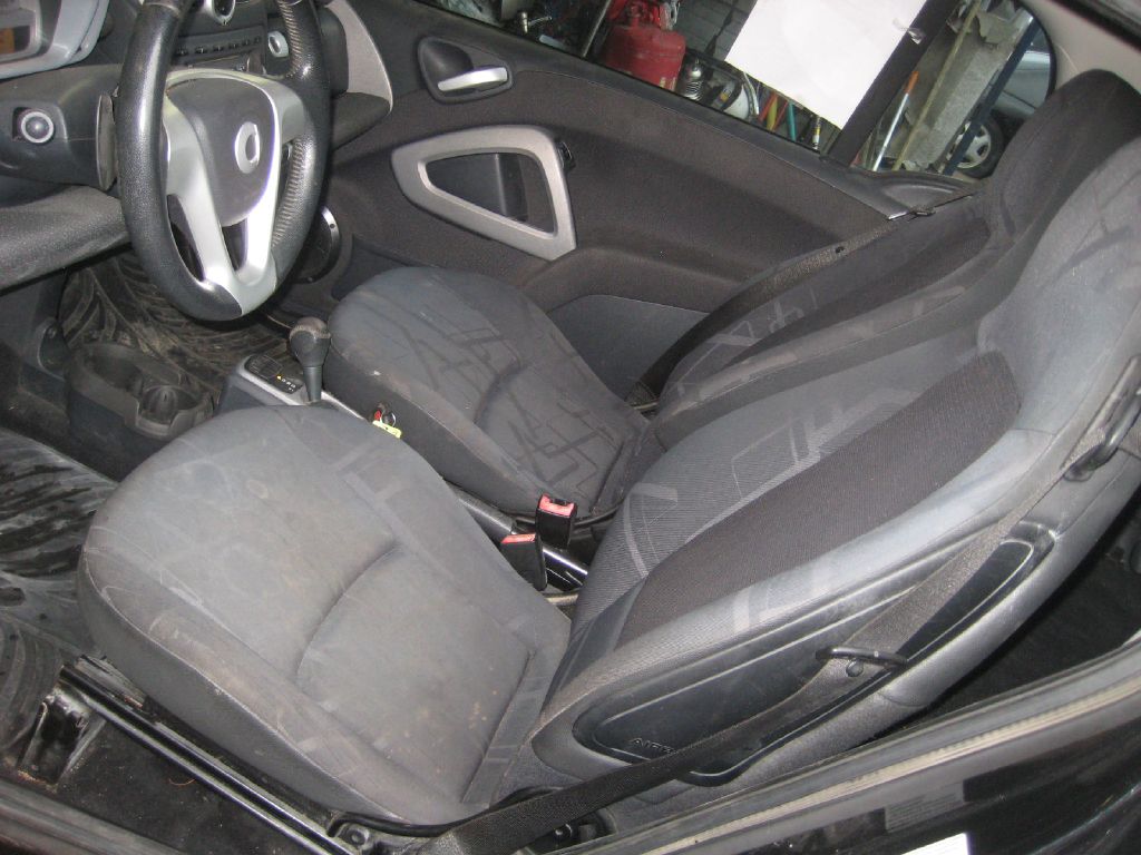 Photo 11 of this SMART FORTWO