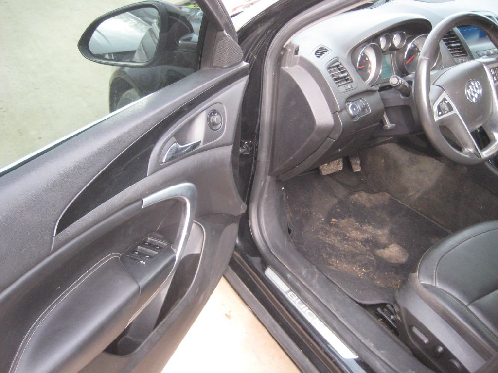 Photo 7 of this BUICK REGAL
